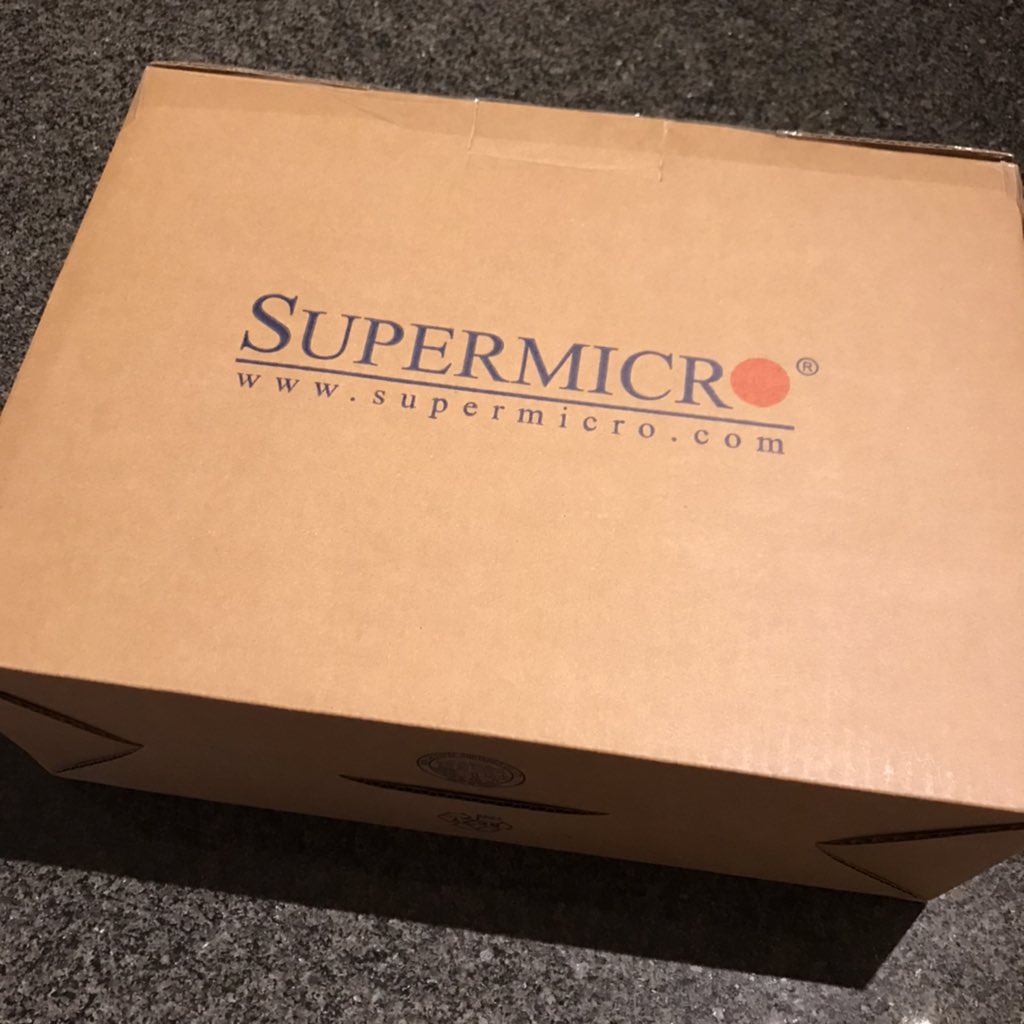 Supermicro boxed Server